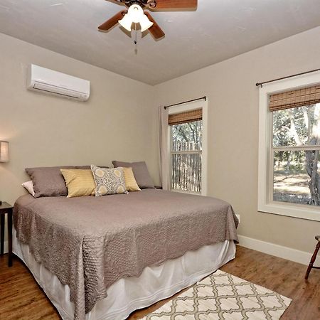 Cabins At Flite Acres - Mountain Laurel Wimberley Buitenkant foto